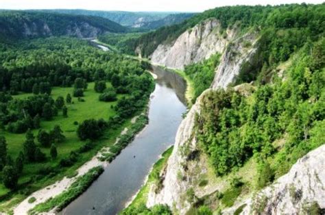 Богатое водоемство реки Белая