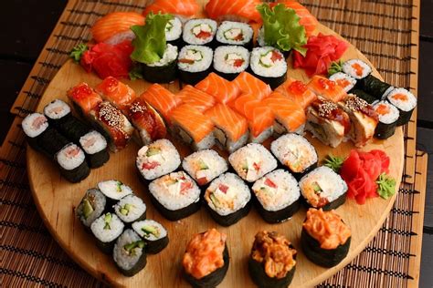 Бюджетные варианты для аматорів суші: доставка "Sushi First"