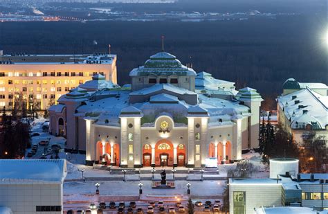 Великолепие восточных городов: красота и уникальность Баку и Еревана