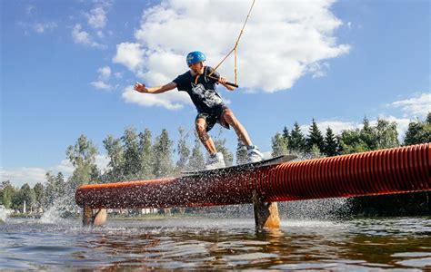 Водные развлечения на живописном водоеме