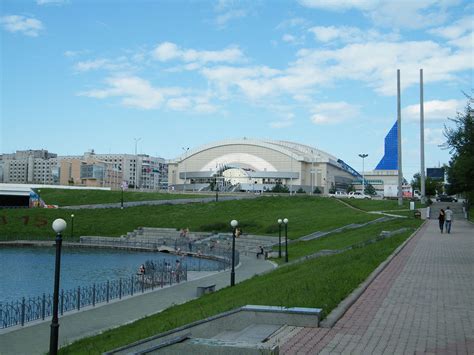 Городские скверы и пруды