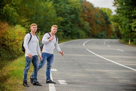 Запусти свой автобус: помощь жительнице села и расширение границ исследуемого мира