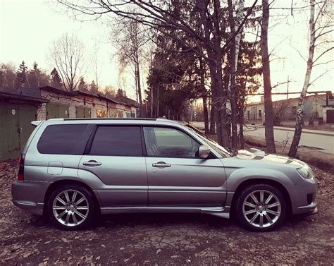 Значение идентификатора оттенка в процессе выбора покрытия для модели Subaru Forester