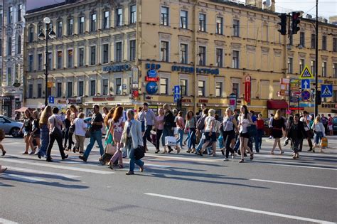 Культурно-развлекательная жизнь в городе Чиполлино