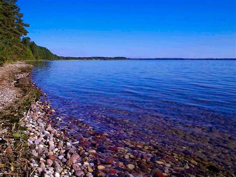 Курортная зона на Прекрасном Нарочанском озере