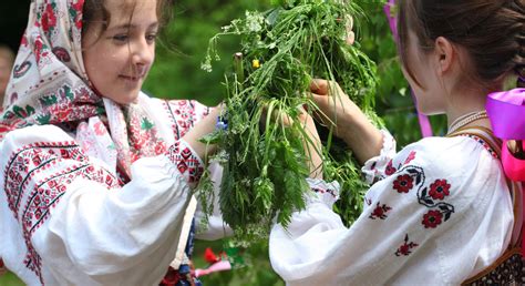 Летние праздники и национальные обычаи Афинских жителей