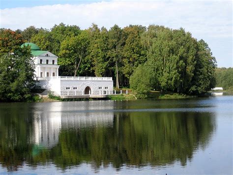 Место для организации мероприятий и торжеств в усадьбе Дубровицы