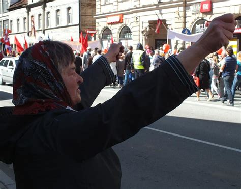 Общественная реакция и протесты на рост пенсионного возраста: мнения и выражение недовольства