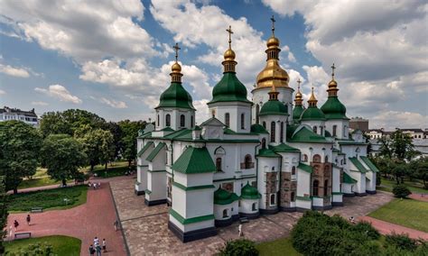 Описание монастыря и особенности внутреннего убранства