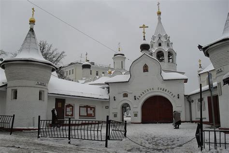 Петербург, Москва, Рязань: особенности передвижения святынь