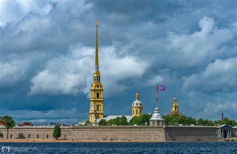 Питерский символ: Петропавловская крепость