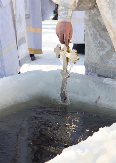 Применение освященной воды в ежедневной жизни