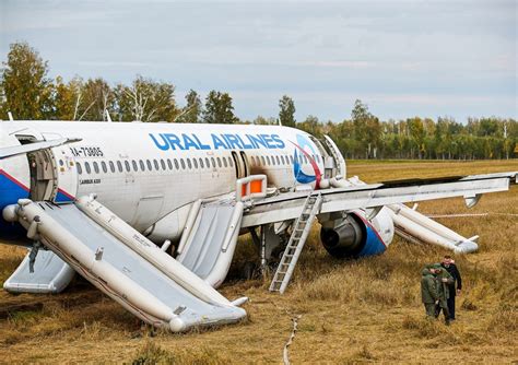 Причины и особенности надводной посадки самолета: подробный анализ