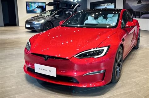 Революционный момент: презентация электромобиля Model S