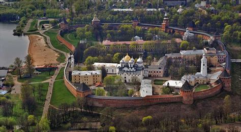 Символы прошлого: дворцы и архитектура, воплотившие историю Новгорода