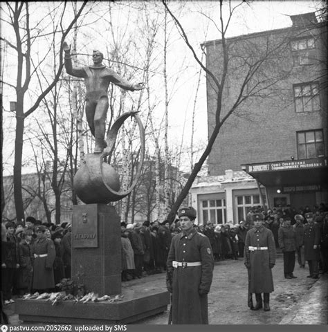 Сравнение величины и характеристик высочайшей скульптурной композиции, посвященной Иисусу Христу, с другими аналогичными масштабными творениями