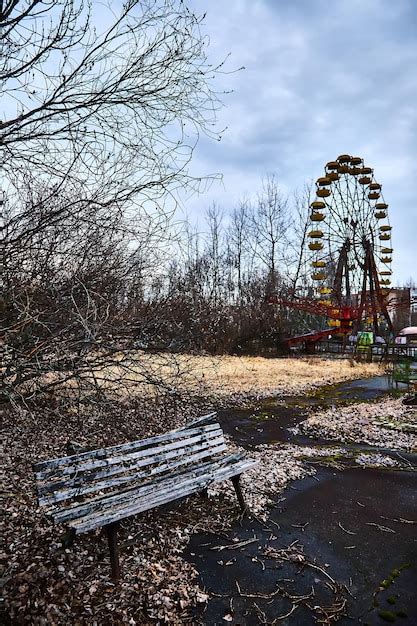 Стойкость в городе-призраке: Выжил ли путешественник, оказавшийся в запустелом городе Чернобыльской зоны?