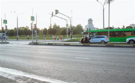 Супермаркеты и торговые точки в окрестностях остановки