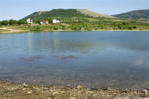 Уникальные геологические особенности Мраморного озера