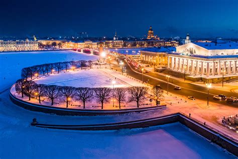 Уютные пешеходные улочки в историческом центре Северной столицы