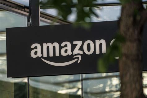 Amazon: гигант электронной коммерции с огромной аудиторией